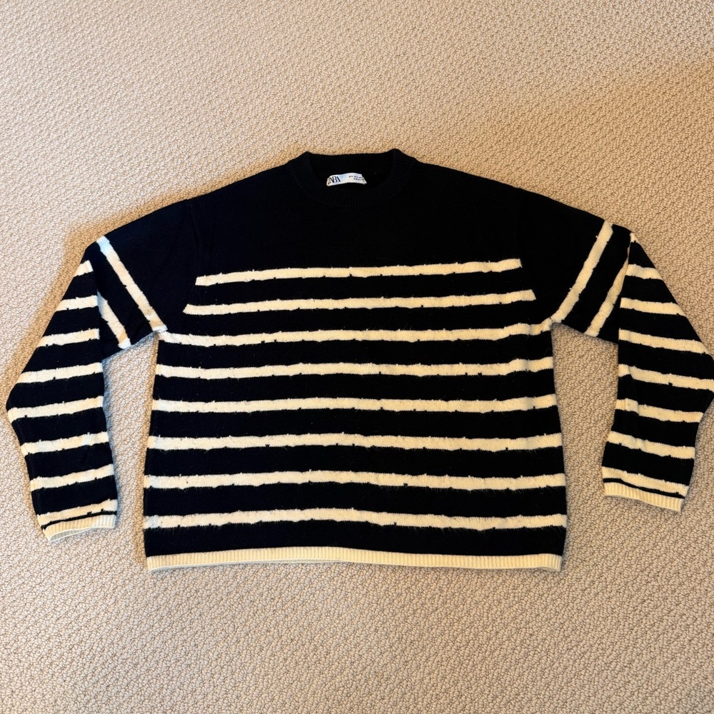 Super soft Striped Black and White Zara Sweater size S